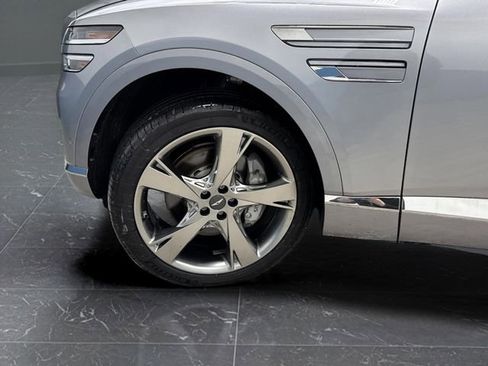 Used 2024 Genesis GV80 3.5T w/ Prestige Package image 38