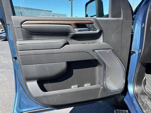 New 2026 Chevrolet Silverado 2500 High Country w/ High Country Premium Package AWD/4WD image 11