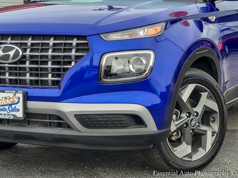 Used 2024 Hyundai Venue SEL image 35