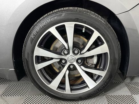 Used 2016 Nissan Maxima Platinum FWD image 28