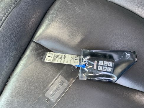 Used 2018 Honda Odyssey EX-L image 37