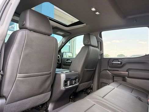 Used 2021 GMC Sierra 1500 SLT w/ SLT Convenience Package AWD/4WD image 24