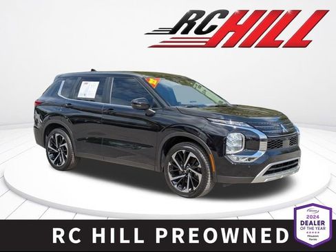 Used 2022 Mitsubishi Outlander SE image 1