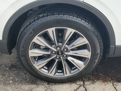 Used 2022 Lincoln Corsair Reserve w/ Equipment Group 201A image 7