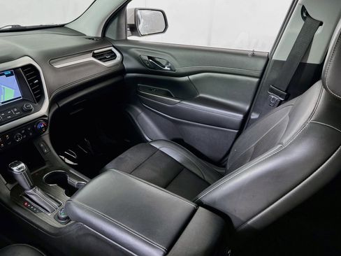 Used 2019 GMC Acadia SLT AWD/4WD image 25