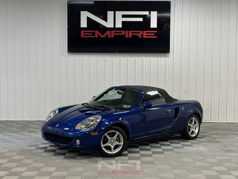 Used 2003 Toyota MR2 image 2