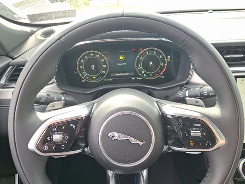 New 2026 Jaguar F-PACE R-Dynamic S image 17