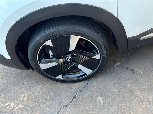 Used 2026 Nissan Kicks SR FWD image 21