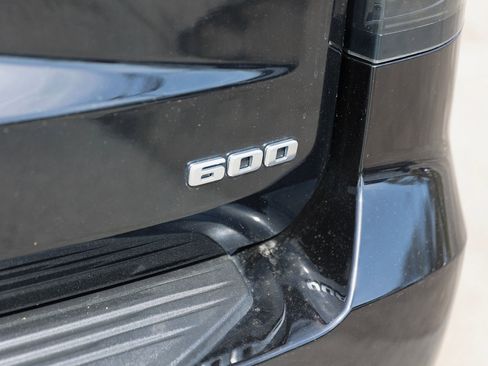 Used 2023 Cadillac Escalade Premium Luxury image 11