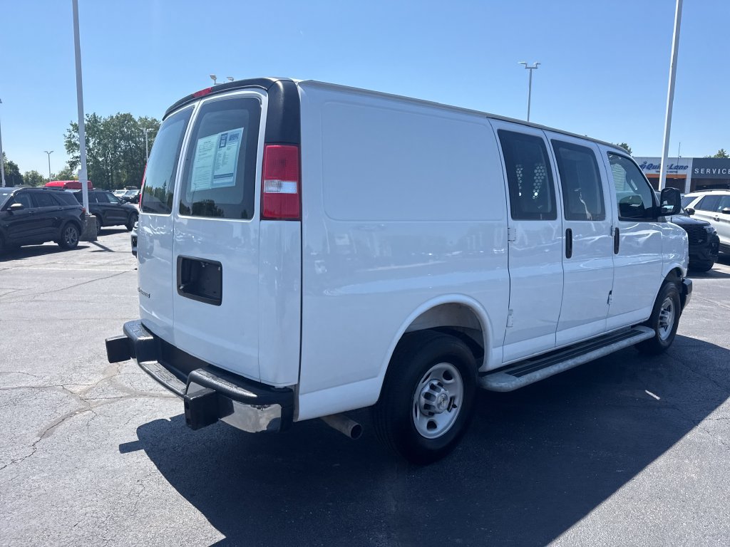Used 2025 Chevrolet Express 2500 w/ Driver Convenience Package RWD image 8