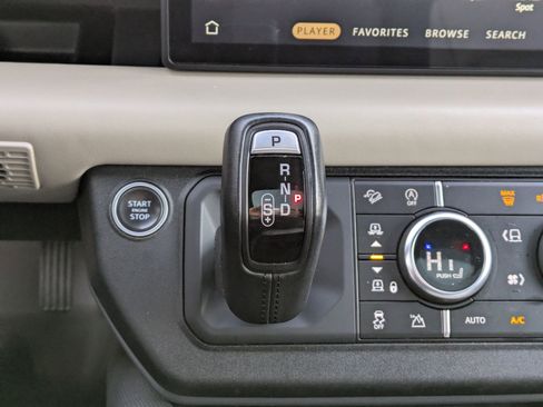 Used 2022 Land Rover Defender 110 X-Dynamic HSE image 24