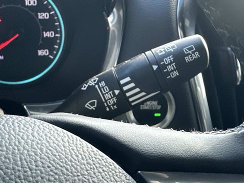 Certified 2023 Chevrolet Traverse RS image 24