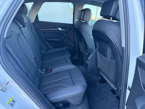 Used 2024 Audi Q5 e Premium image 24
