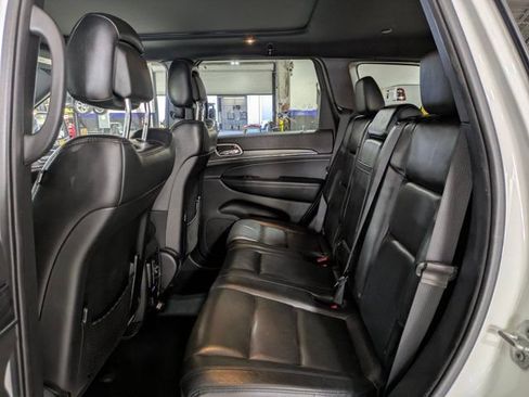 Used 2020 Jeep Grand Cherokee Limited w/ Luxury Group II AWD/4WD image 14