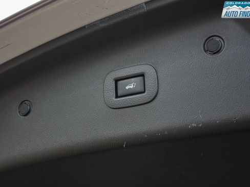 Used 2015 INFINITI QX80 Luxe w/ 22" Wheel Package image 32