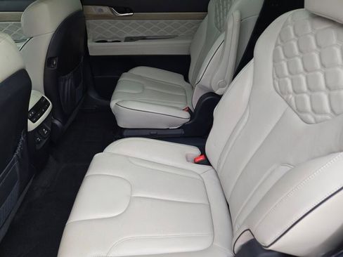 Used 2022 Hyundai Palisade Calligraphy image 16