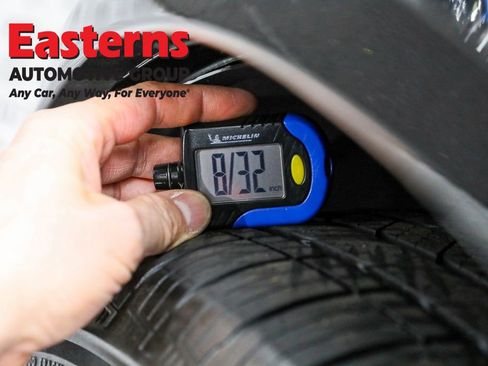 Used 2024 Nissan Ariya AWD image 28