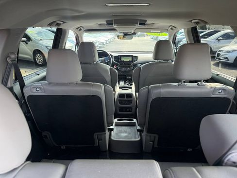 Used 2022 Honda Pilot Touring image 23