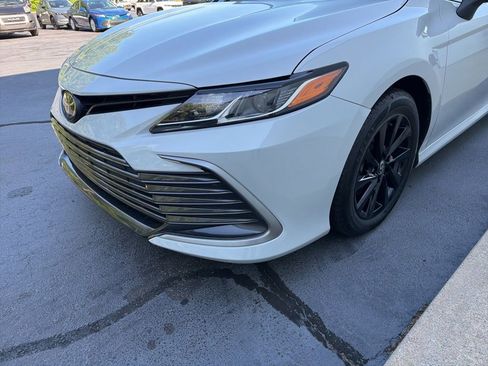 Used 2023 Toyota Camry LE FWD image 11