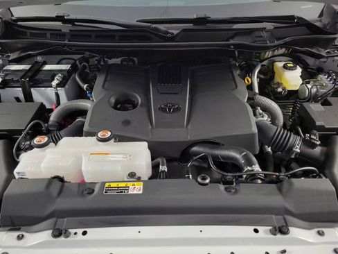 Used 2025 Toyota Tundra Limited image 13