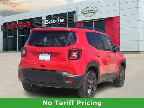 Used 2022 Jeep Renegade Latitude image 4