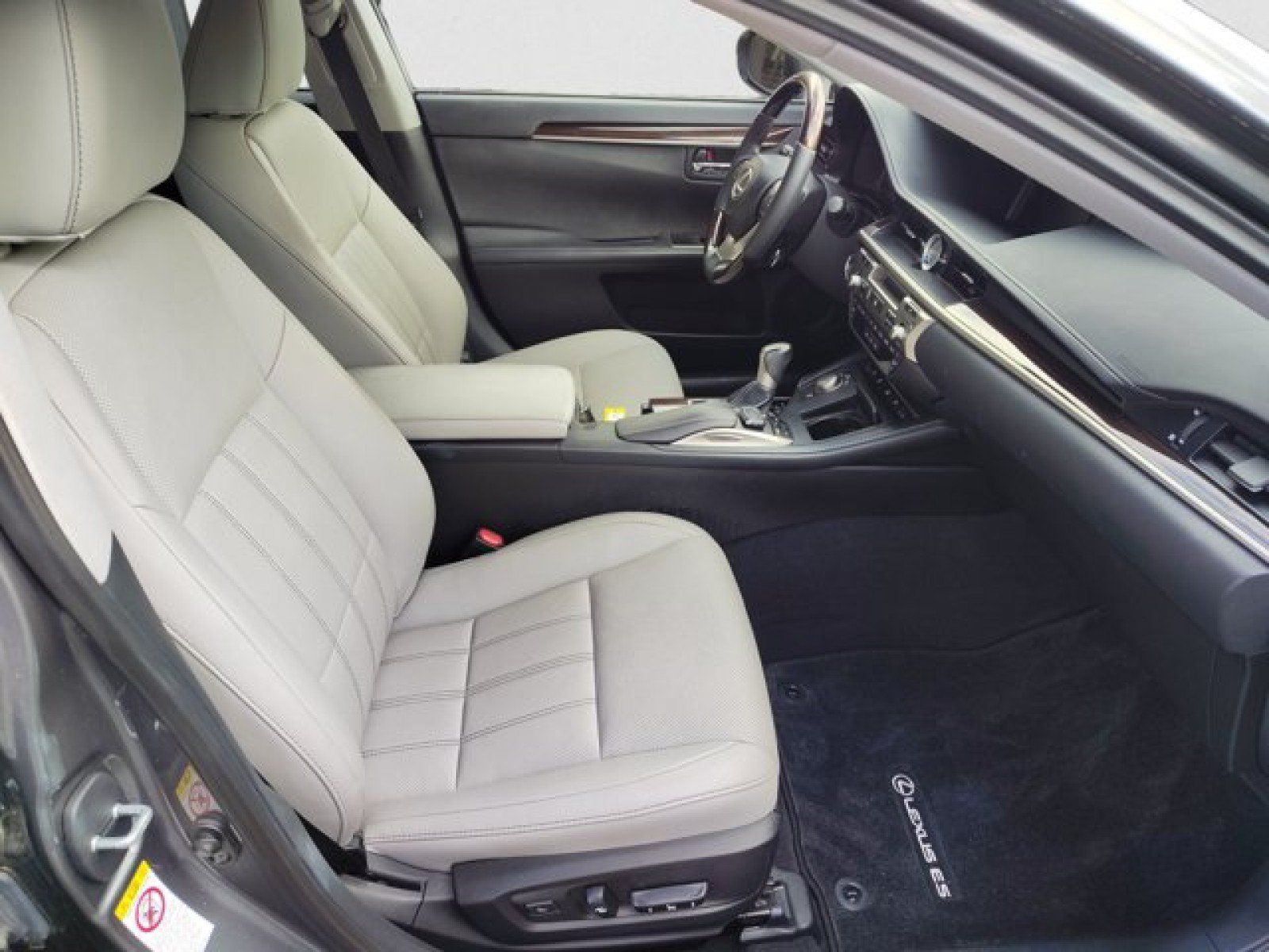Used 2017 Lexus ES 350 w/ Luxury Package FWD image 20