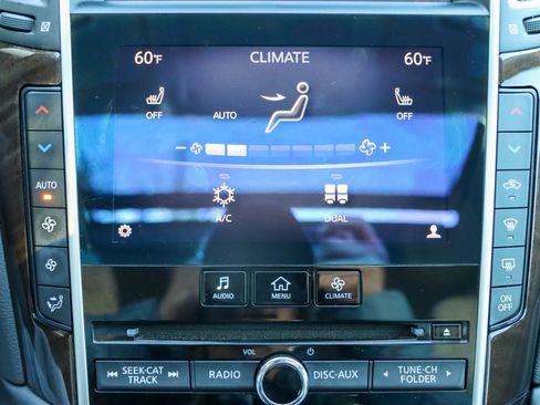 Used 2015 INFINITI Q50 Premium w/ Deluxe Touring Package image 36