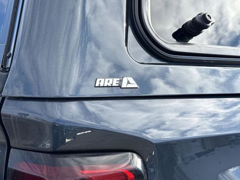 Used 2021 GMC Sierra 1500 AT4 w/ AT4 Value Package image 6