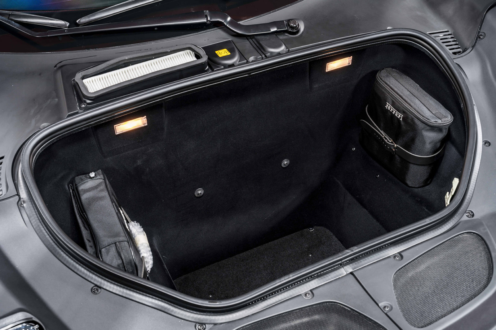 Used 2015 Ferrari 458 Speciale A RWD image 48