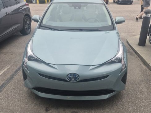 Used 2016 Toyota Prius Four image 15