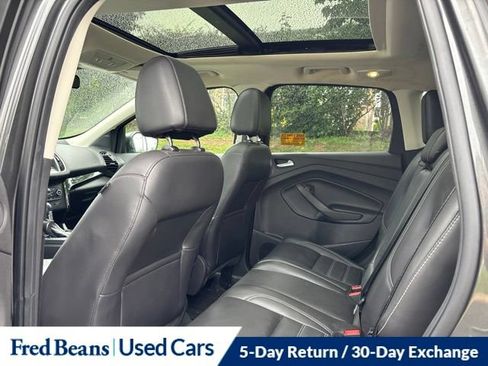 Used 2017 Ford Escape Titanium AWD/4WD image 15