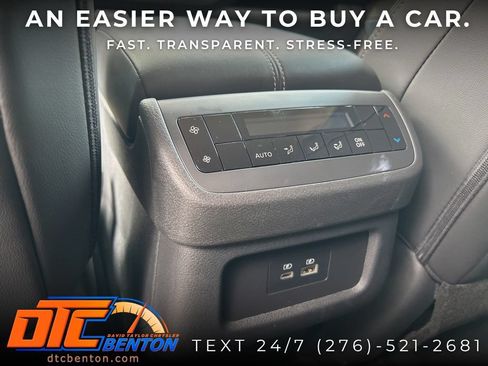 Used 2025 Nissan Pathfinder SL AWD/4WD image 28