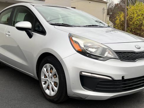 Used 2017 Kia Rio LX FWD image 4