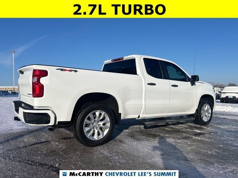 Used 2025 Chevrolet Silverado 1500 Custom image 14