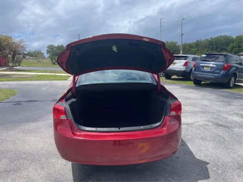 Used 2015 Chevrolet Impala LT w/ Convenience Package image 12