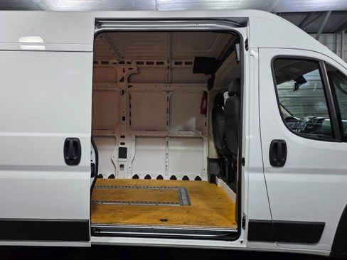 Used 2021 RAM ProMaster 2500 image 10