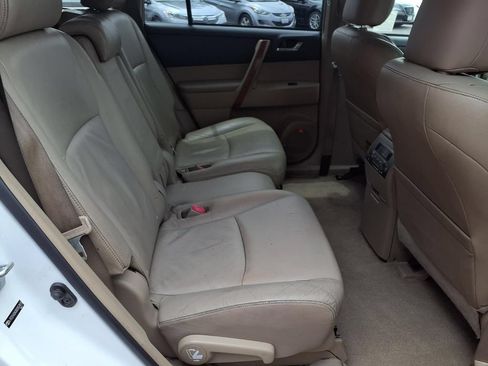 Used 2008 Toyota Highlander Limited FWD image 22