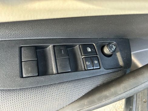 Used 2023 Toyota Corolla LE image 16