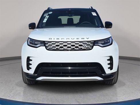 New 2026 Land Rover Discovery Limited Edition image 2