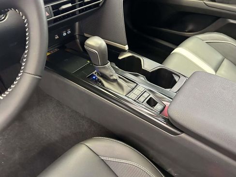 Certified 2025 Toyota Camry SE FWD image 20
