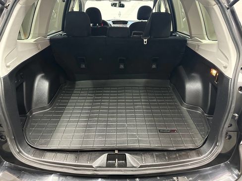 Used 2015 Subaru Forester 2.5i Premium w/ All-Weather Package AWD/4WD image 18