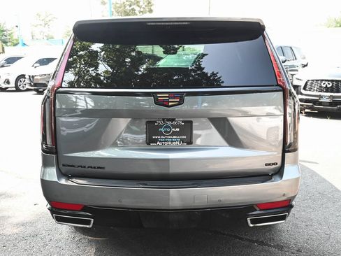 Used 2022 Cadillac Escalade Premium Luxury w/ Performance Package AWD/4WD image 5