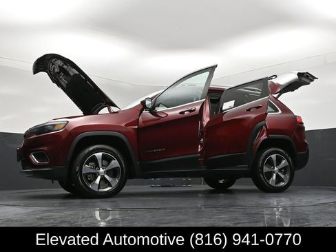 Used 2019 Jeep Cherokee Limited w/ Technology Group image 39