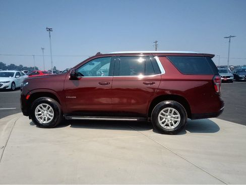 Used 2022 Chevrolet Tahoe LT w/ Luxury Package AWD/4WD image 6
