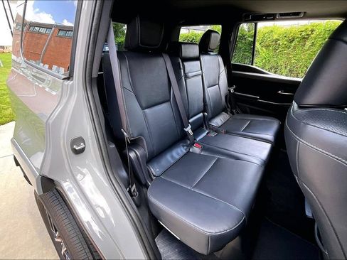 Used 2026 Lexus GX 550 w/ Accessory Package (2T) AWD/4WD image 37