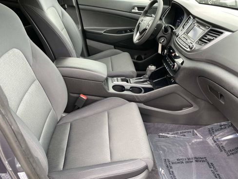 Used 2018 Hyundai Tucson SE AWD/4WD image 21