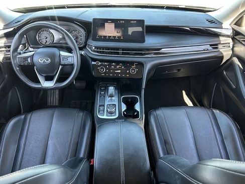 Certified 2023 INFINITI QX60 Pure FWD image 16