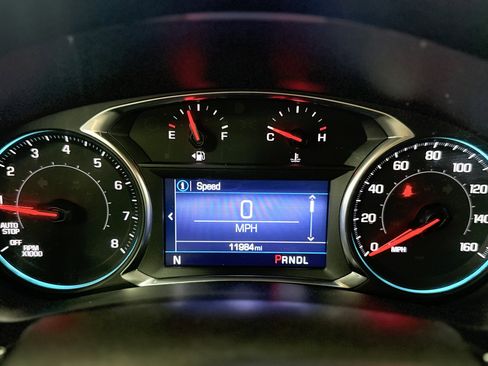 Used 2023 Chevrolet Equinox LT image 19