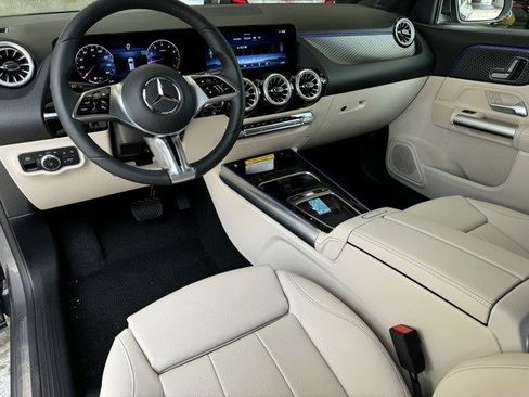 New 2025 Mercedes-Benz GLA 250 image 7