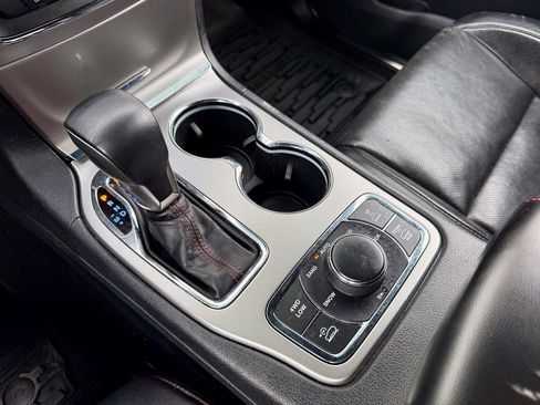 Used 2018 Jeep Grand Cherokee Trailhawk w/ Trailhawk Luxury Group AWD/4WD image 22